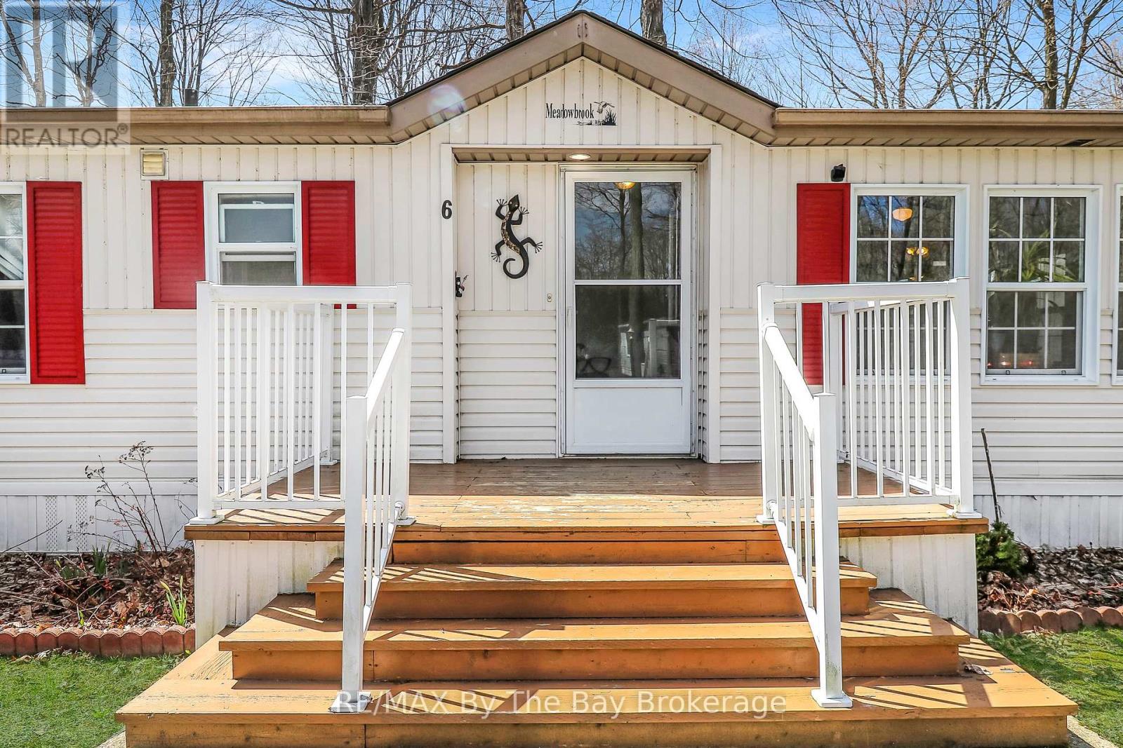 6 PACIFIC AVENUE - 1