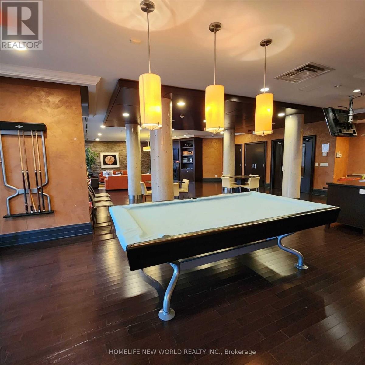 #507 39 UPPER DUKE CRESCENT - Image 6