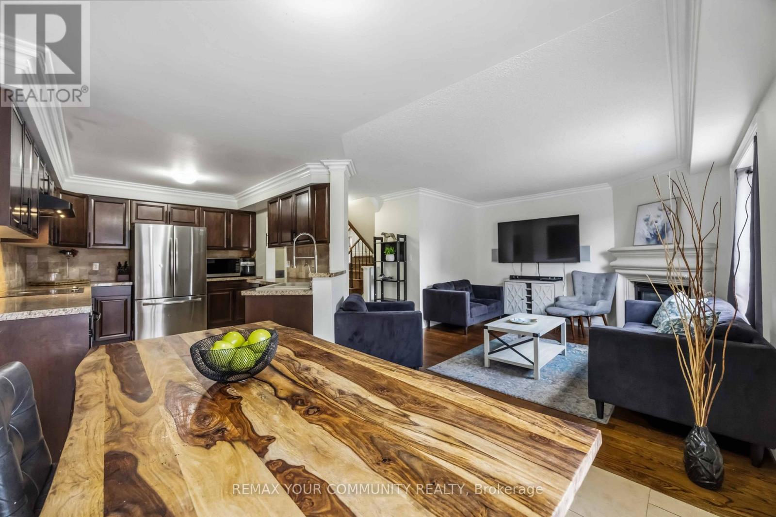 56 HIRST AVENUE - 14