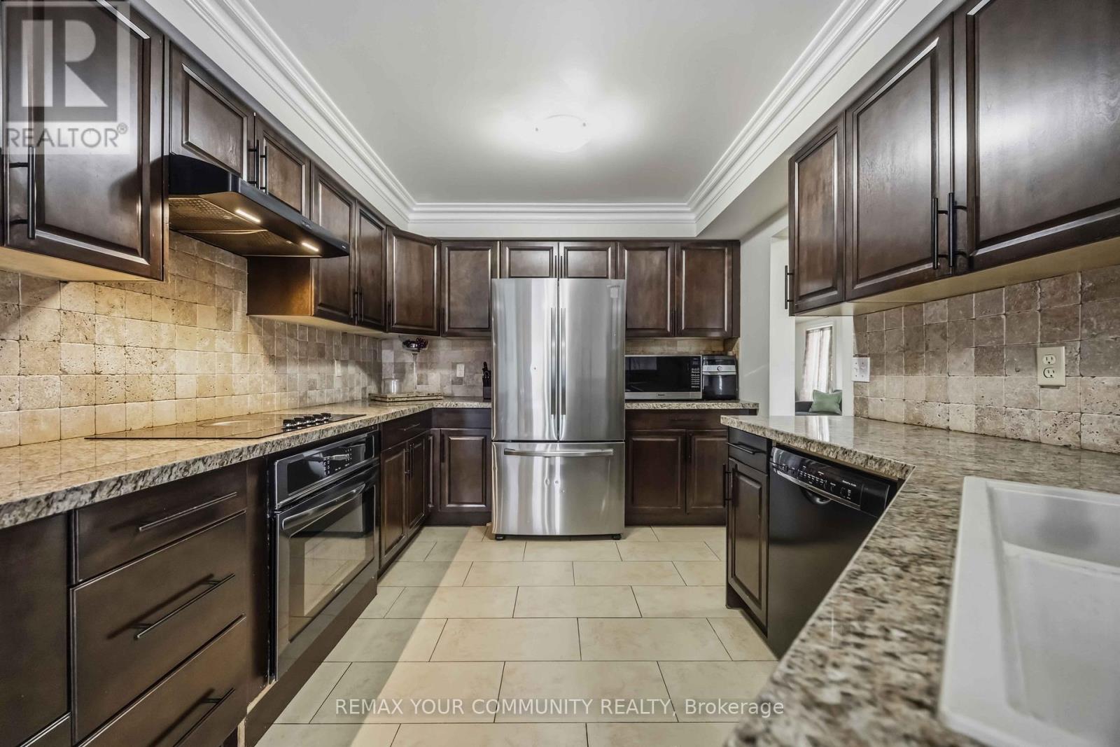 56 HIRST AVENUE - 19