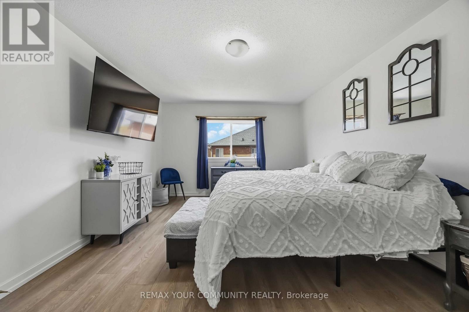 56 HIRST AVENUE - 28
