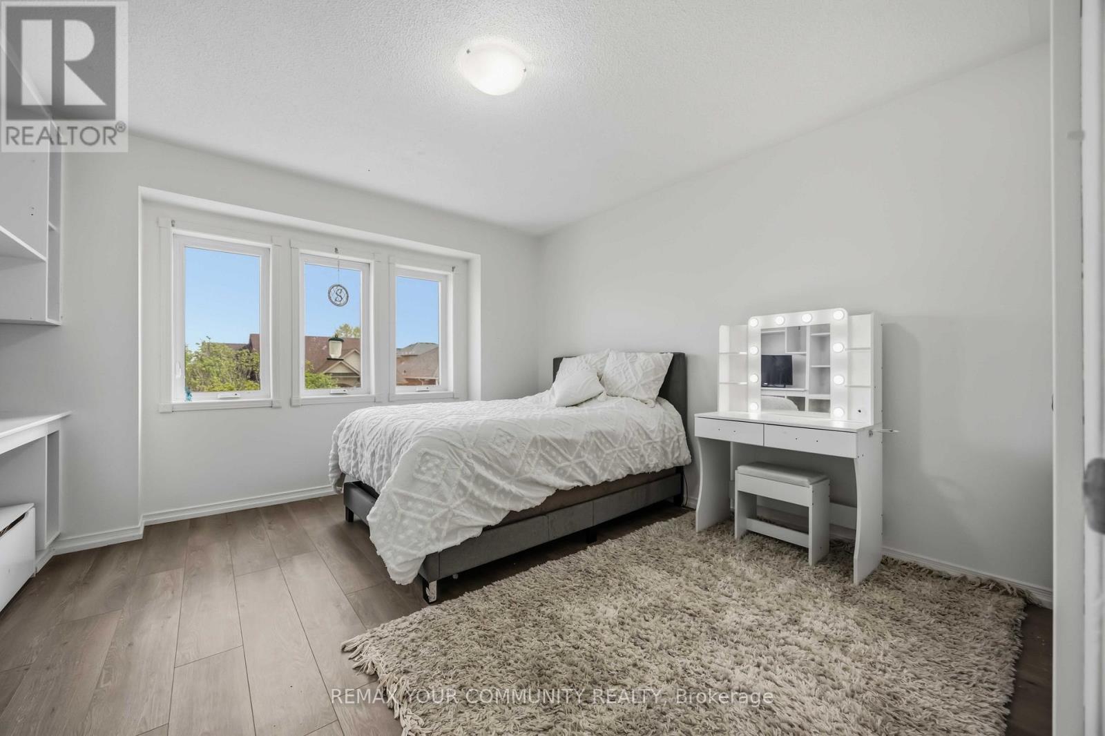 56 HIRST AVENUE - 34