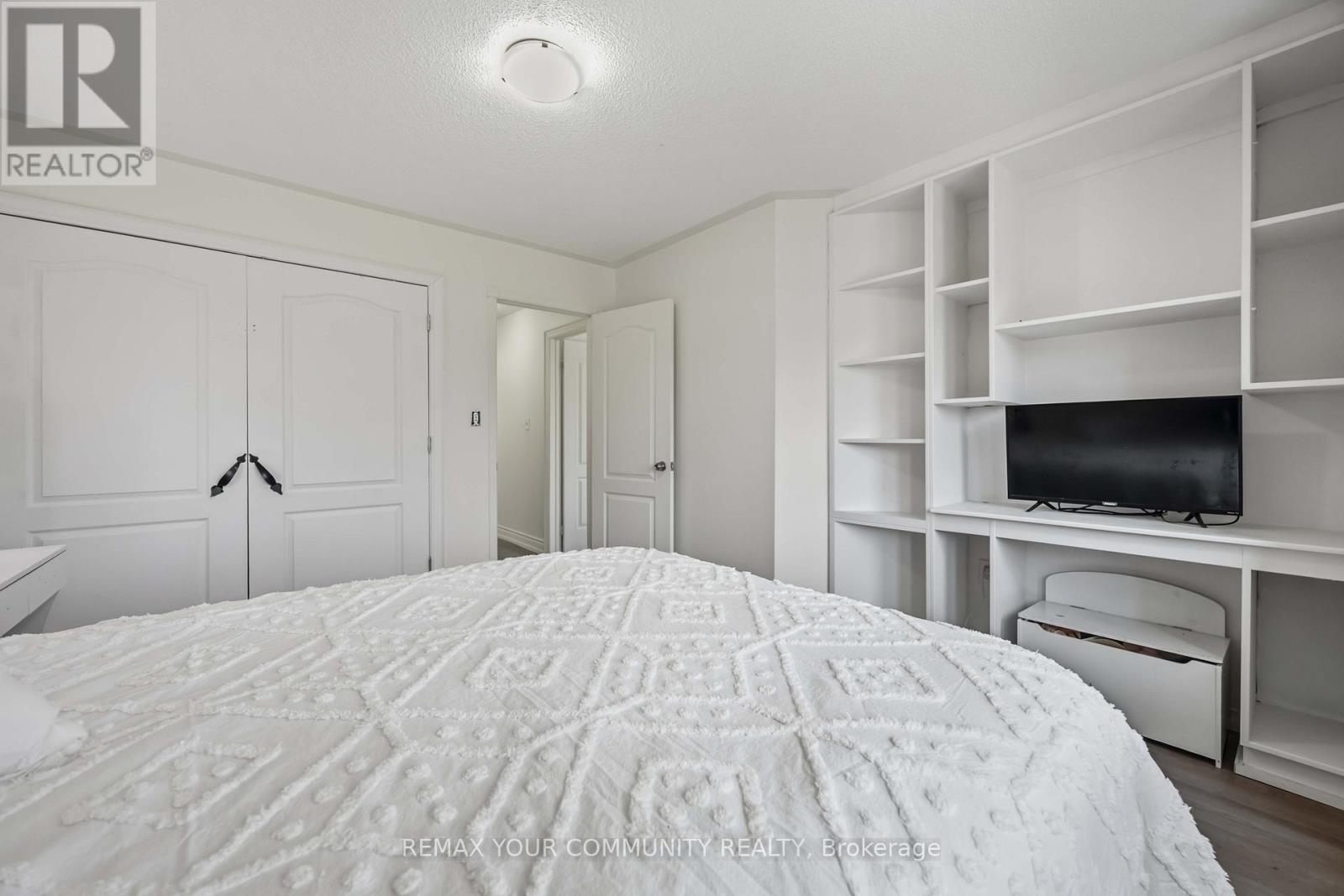 56 HIRST AVENUE - 35