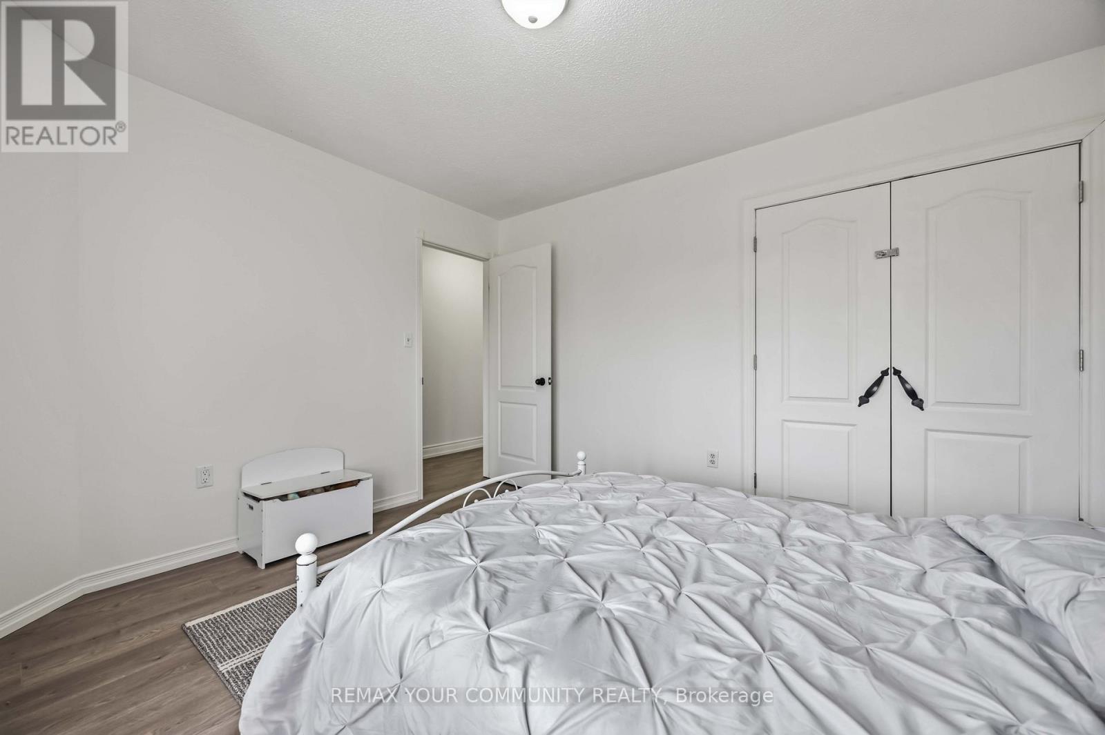 56 HIRST AVENUE - 37