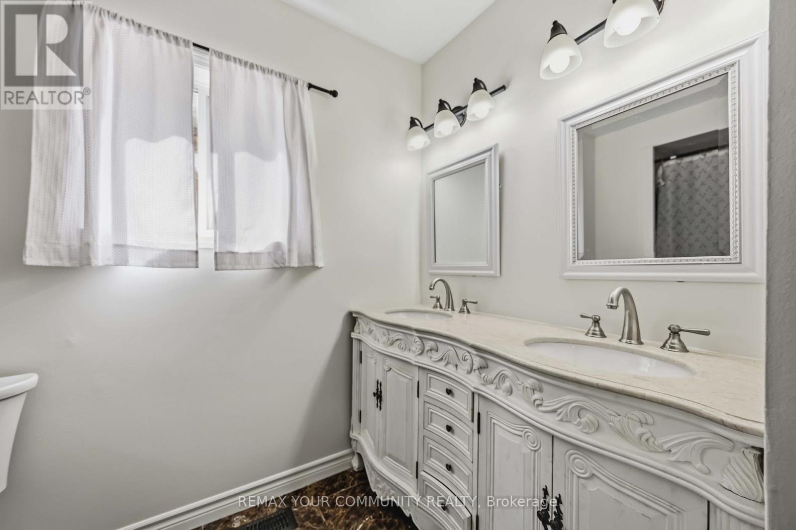 56 HIRST AVENUE - 38