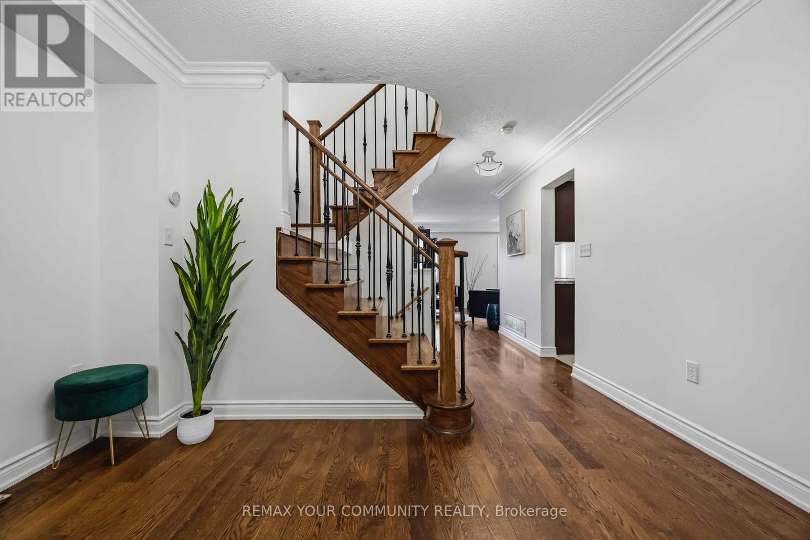 56 HIRST AVENUE - 4