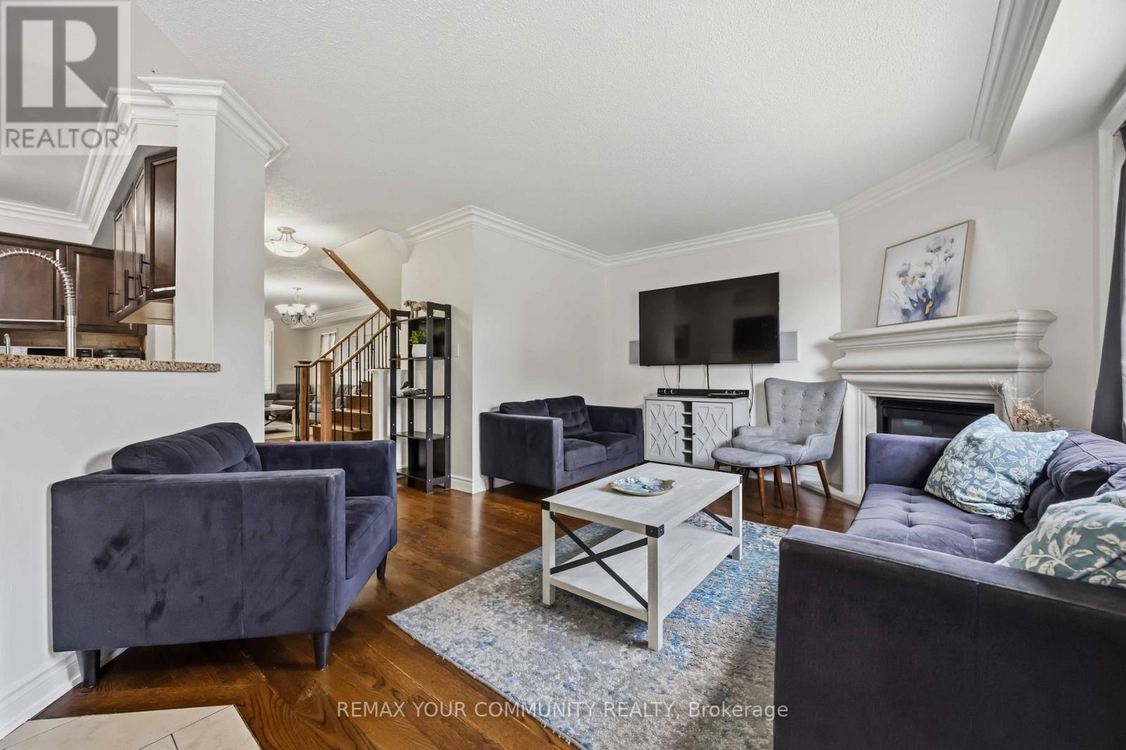 56 HIRST AVENUE - 8