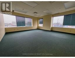 39 Rivalda Road, Toronto, ON M9M2M4 Photo 10