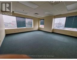 39 Rivalda Road, Toronto, ON M9M2M4 Photo 9