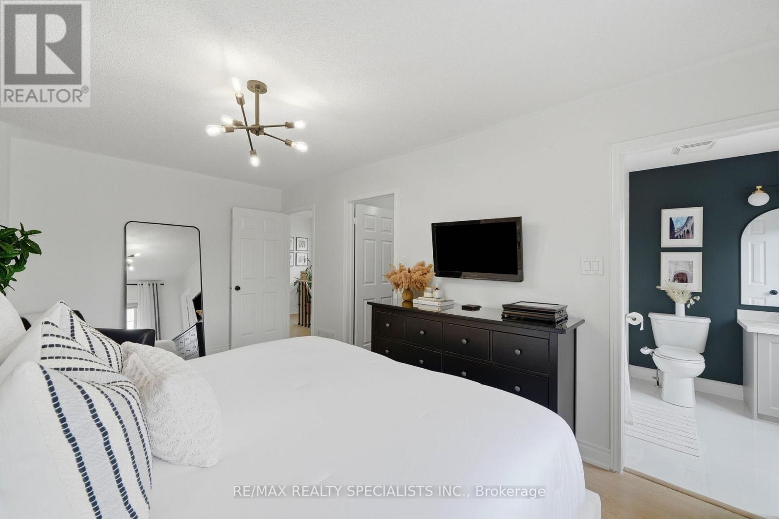 65 IRONHORSE CRESCENT - 15