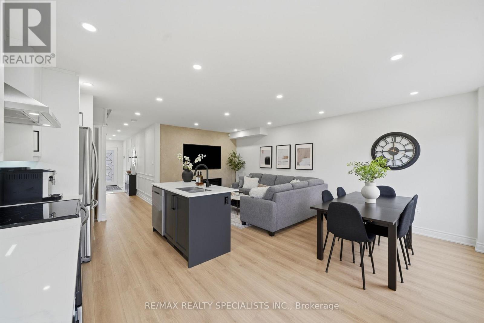 65 IRONHORSE CRESCENT - 8