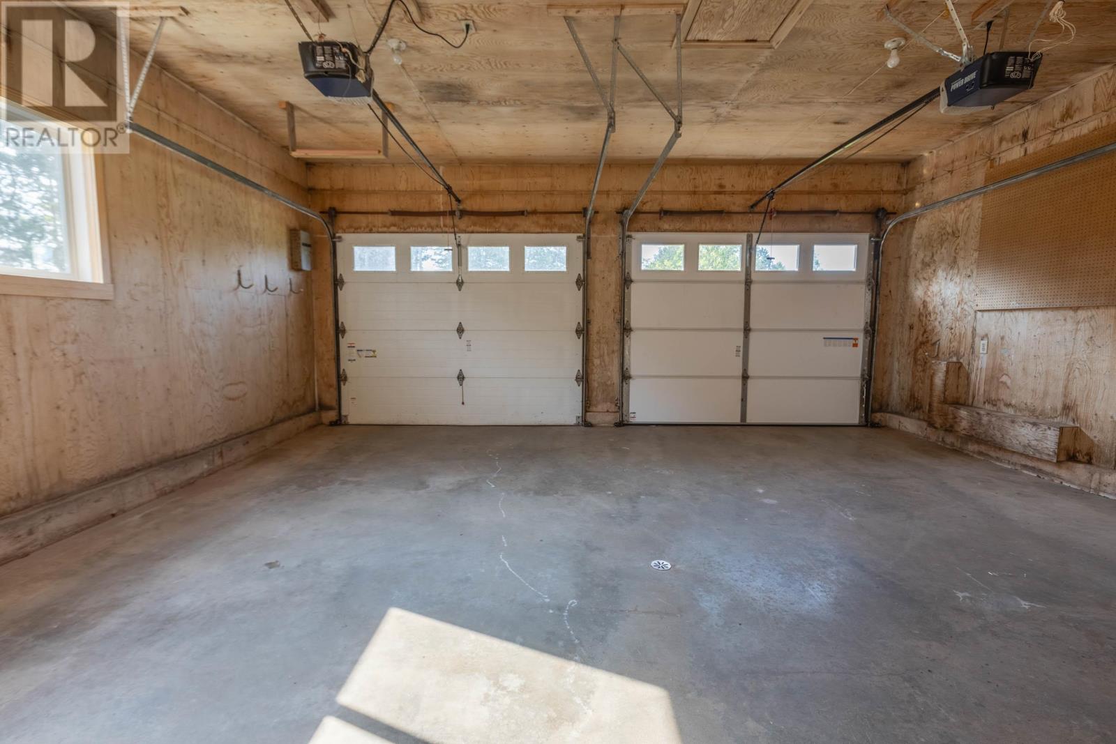 651 Valleyfield Road - 22