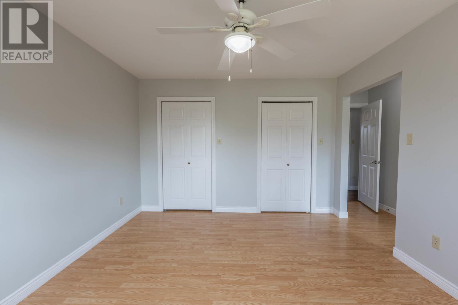 651 Valleyfield Road - 38