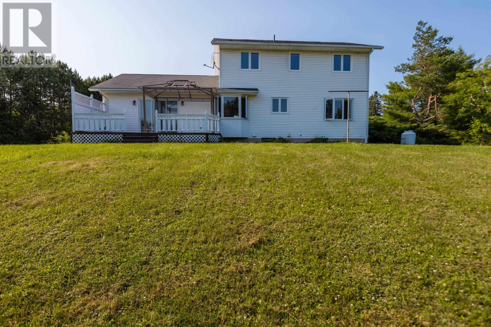 651 Valleyfield Road - 44