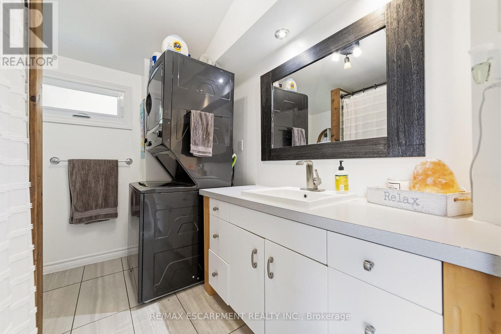 425 ROSS AVENUE - 12