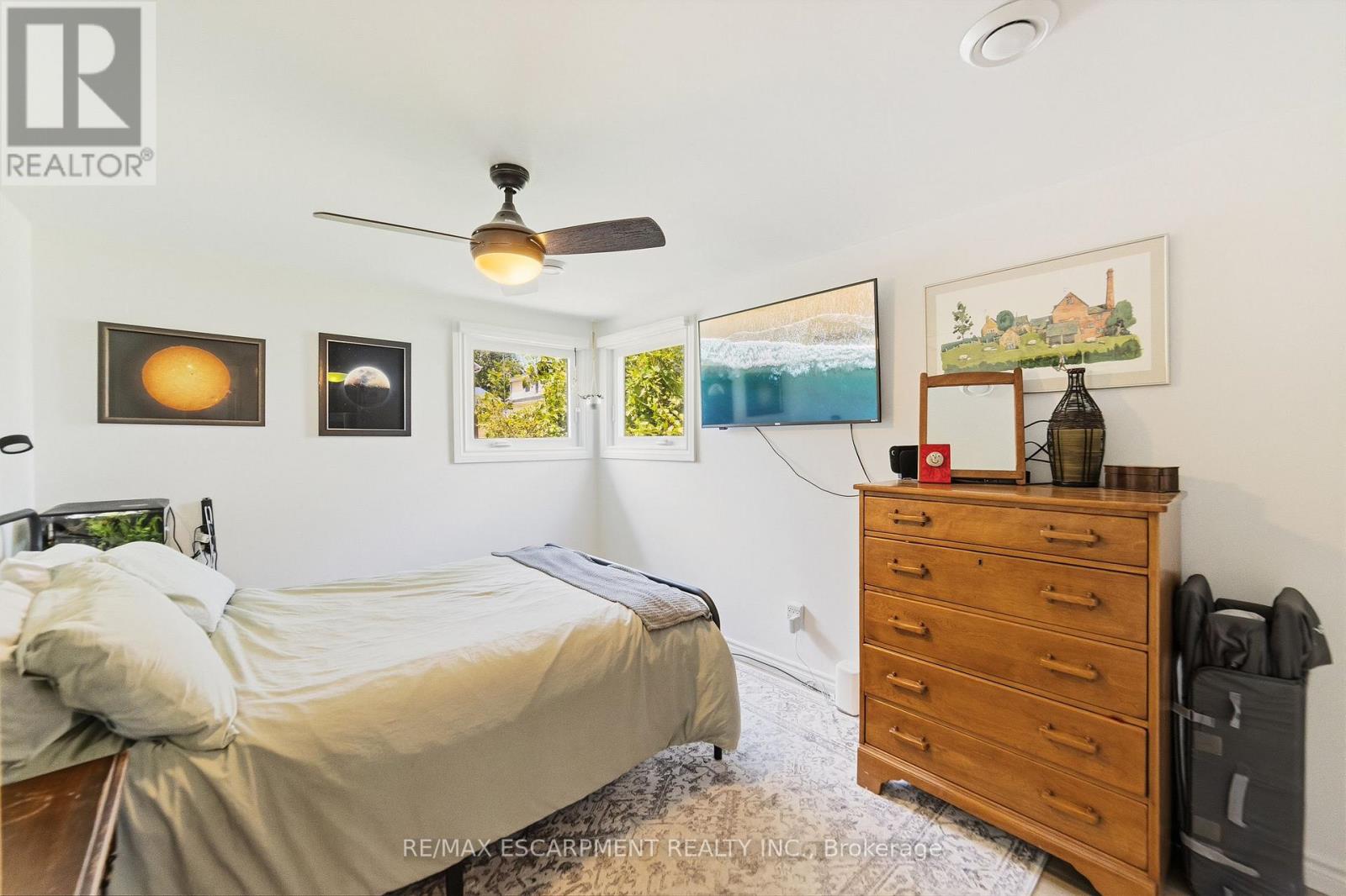 425 ROSS AVENUE - 13