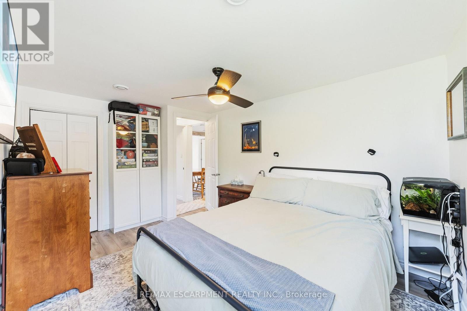425 ROSS AVENUE - 14