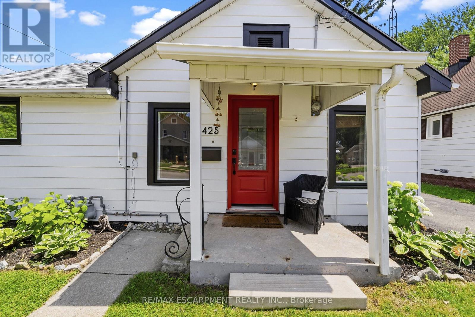 425 ROSS AVENUE - 4