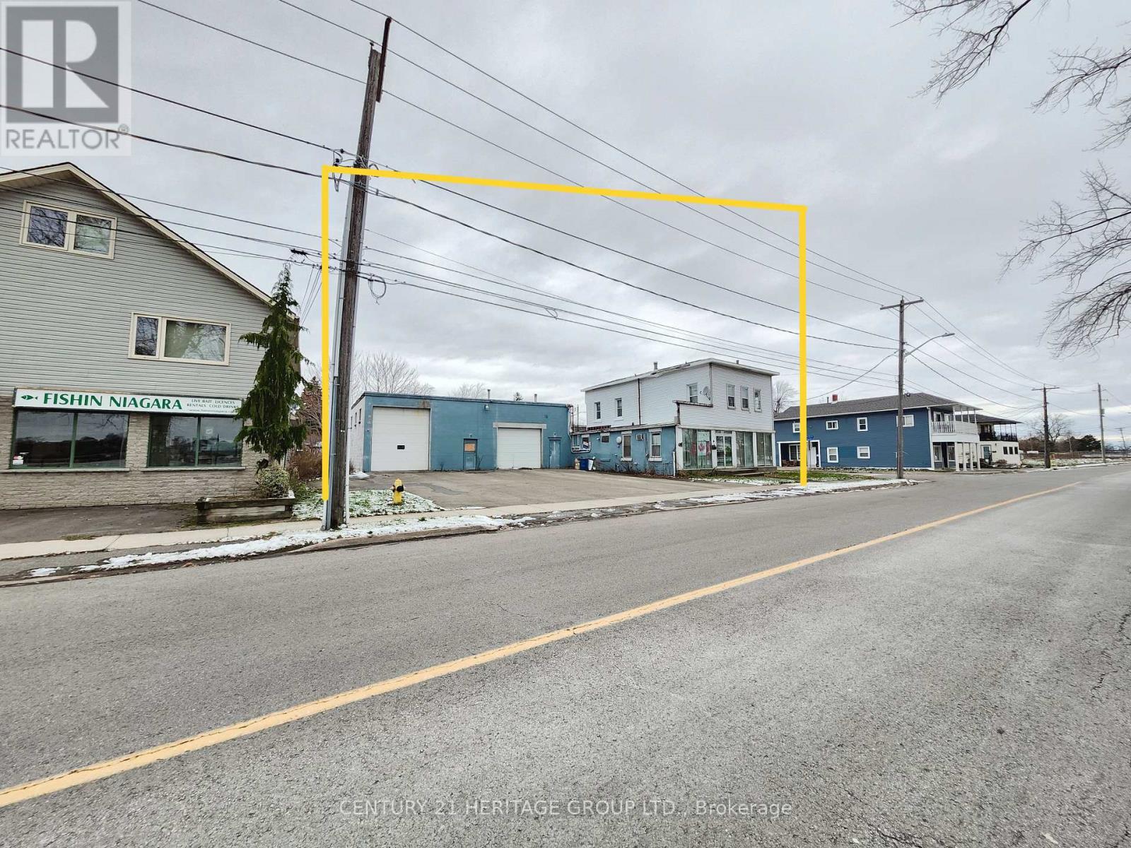 203 NIAGARA BOULEVARD - 3