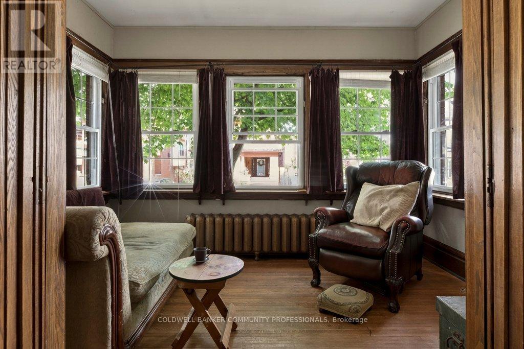 111 SPADINA AVENUE - 12