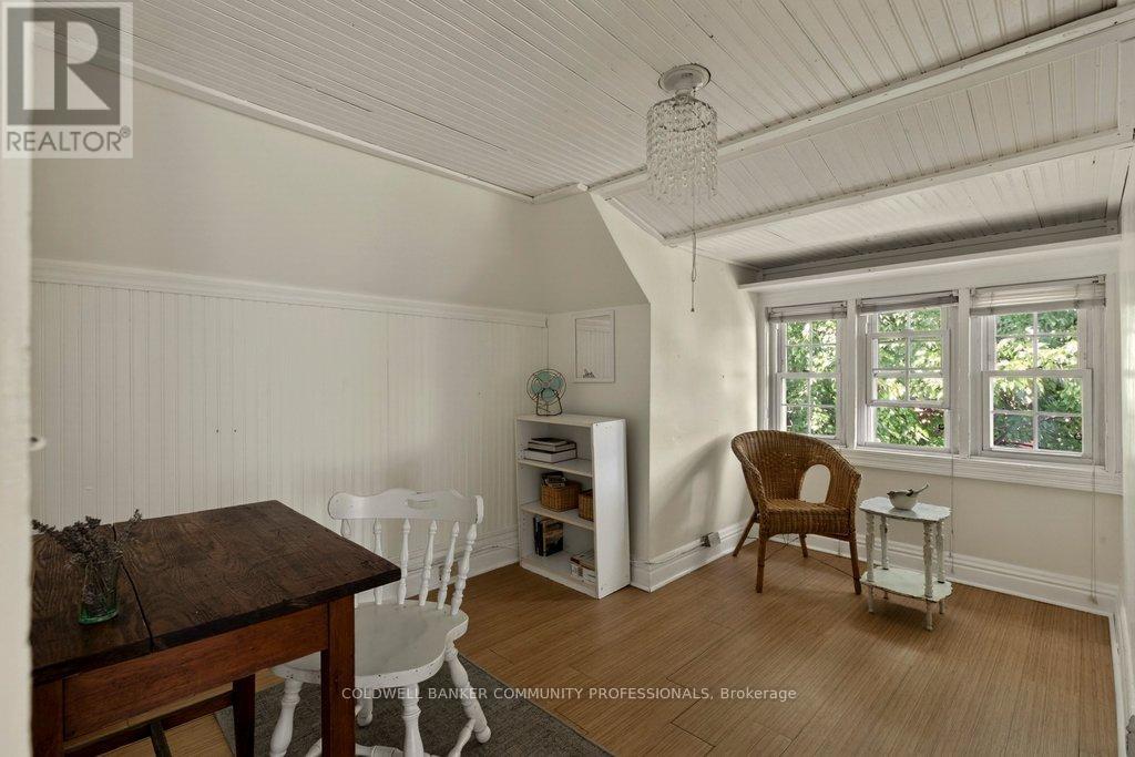 111 SPADINA AVENUE - 39