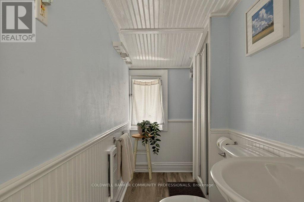 111 SPADINA AVENUE - 41