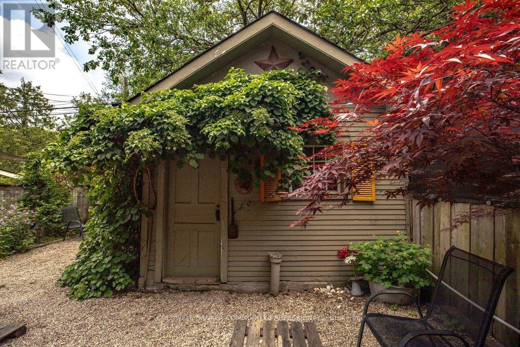 111 SPADINA AVENUE - 47