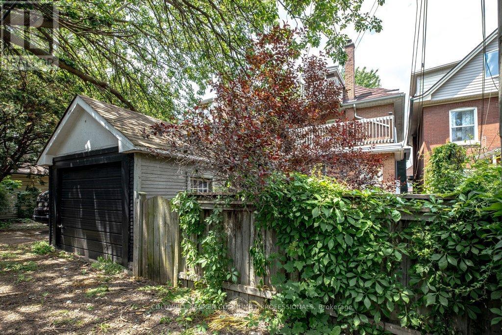 111 SPADINA AVENUE - 49