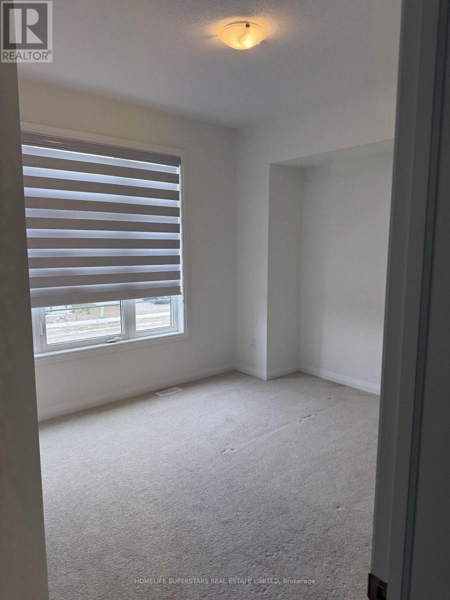 2 STANLEY AVENUE - 13