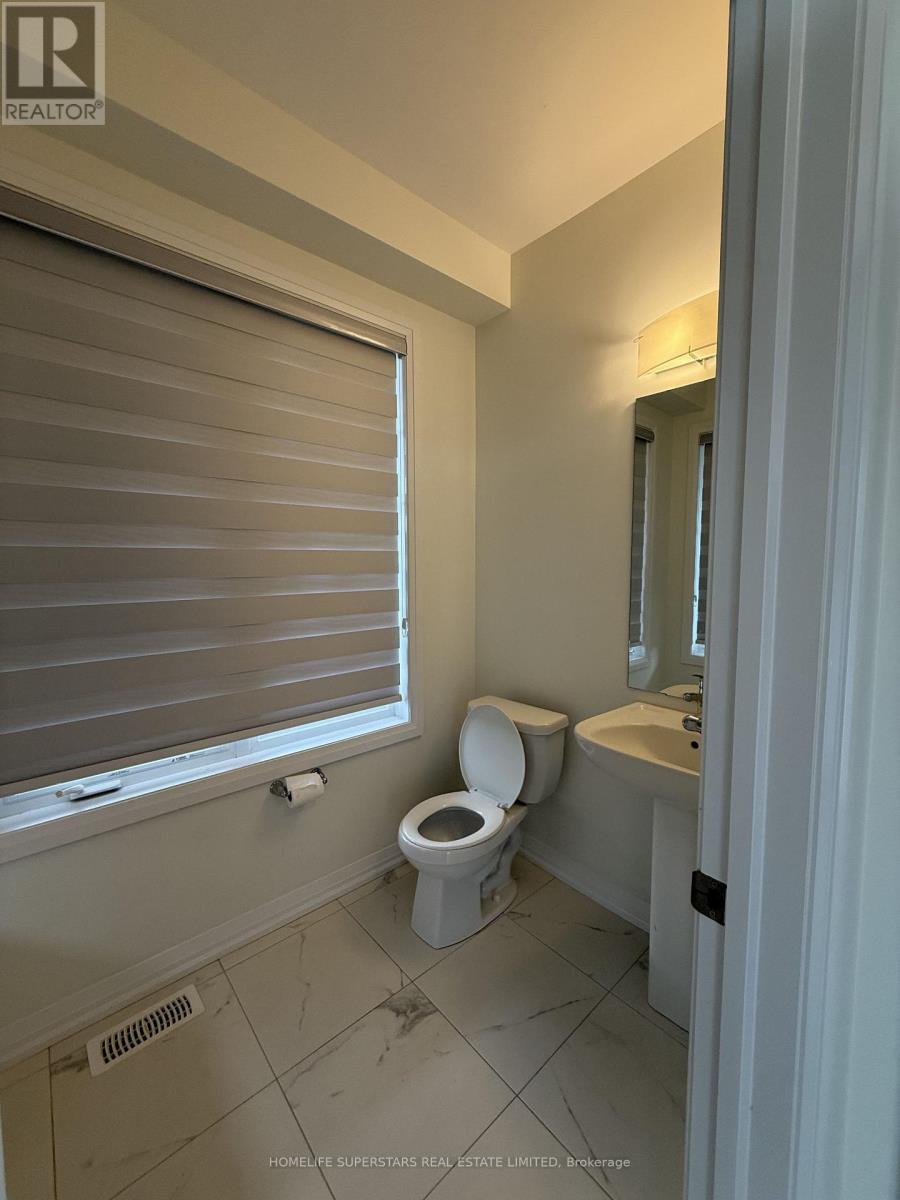 2 STANLEY AVENUE - 31
