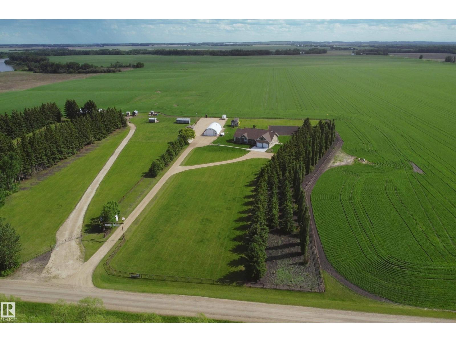 1221 Twp Rd 603A - 48