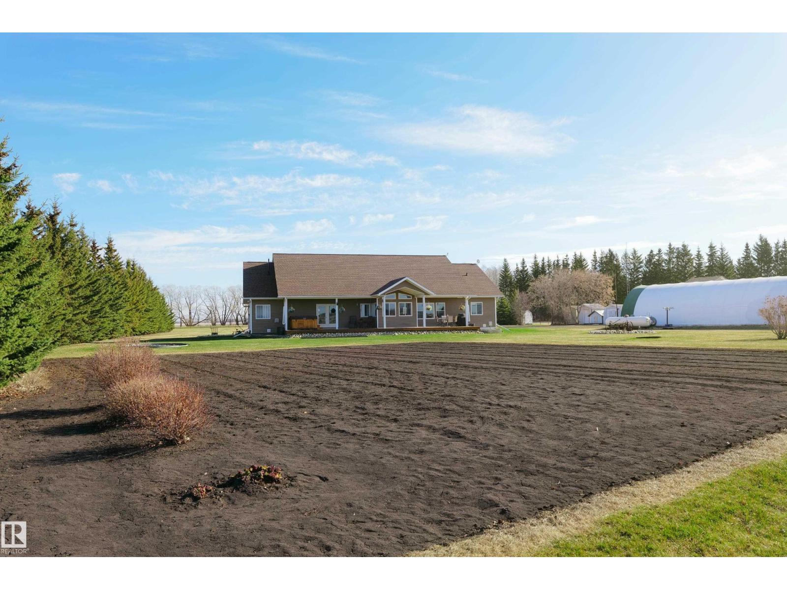 1221 Twp Rd 603A - 58