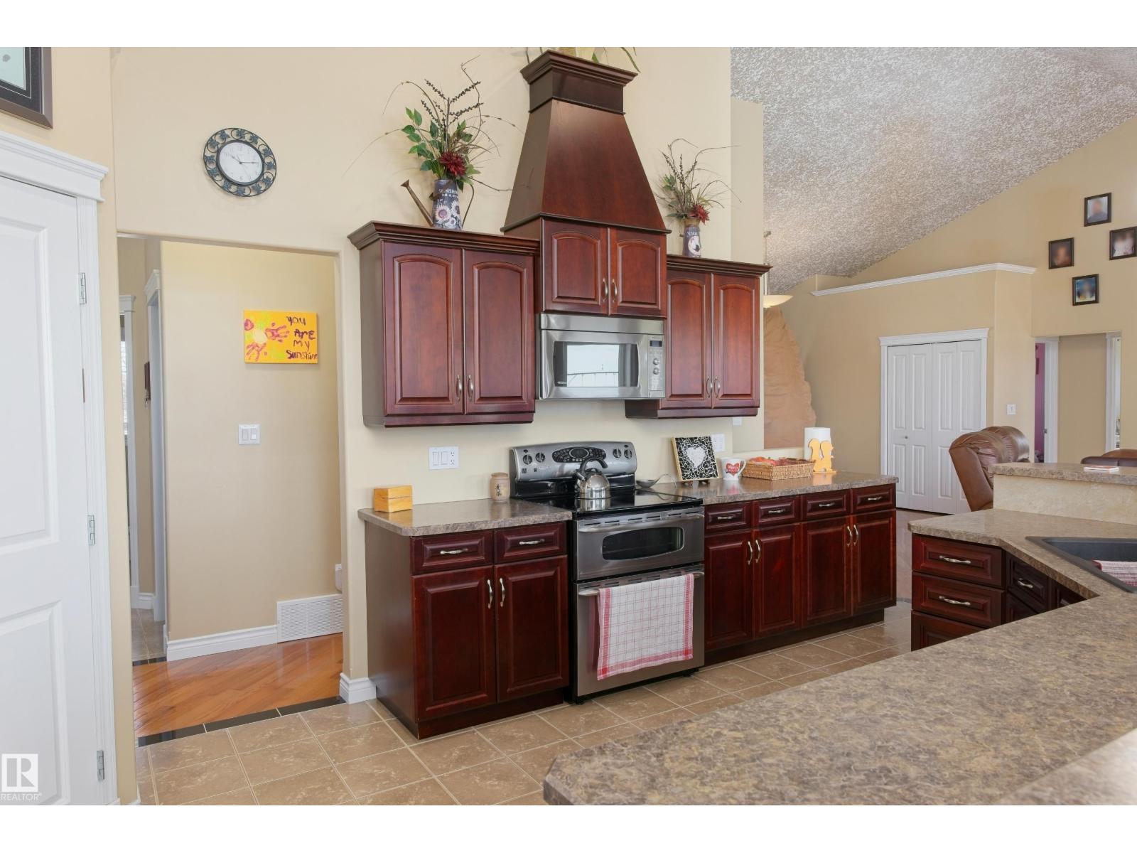 1221 Twp Rd 603A - 25