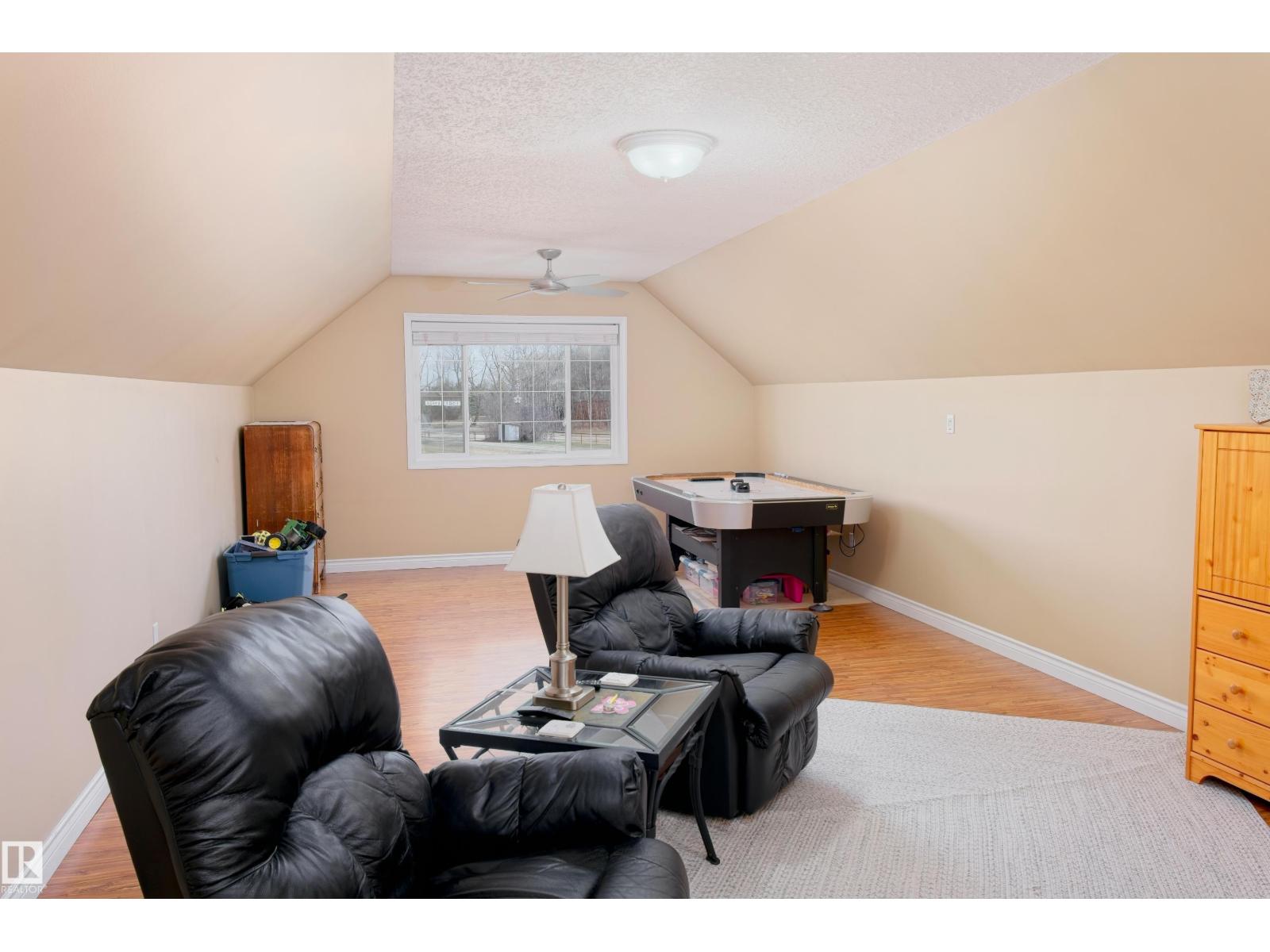 1221 Twp Rd 603A - 44