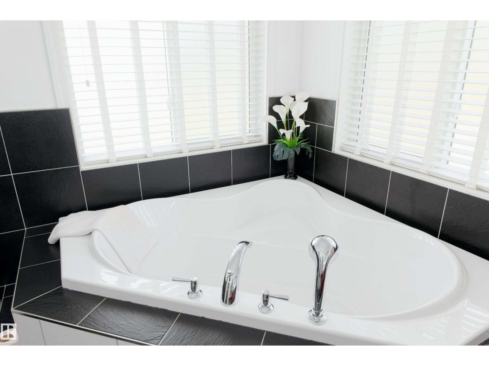 1221 Twp Rd 603A - 40