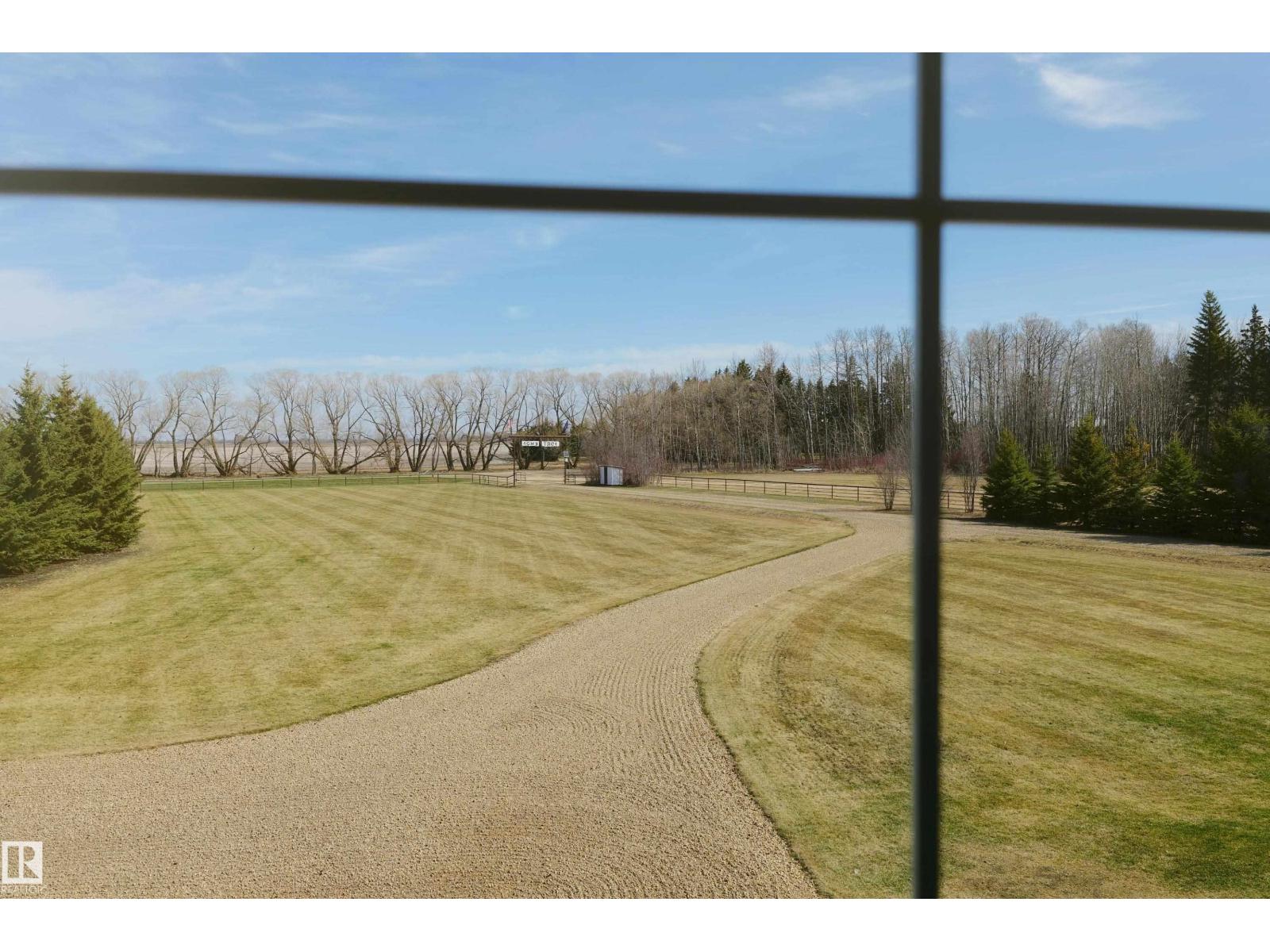 1221 Twp Rd 603A - 56