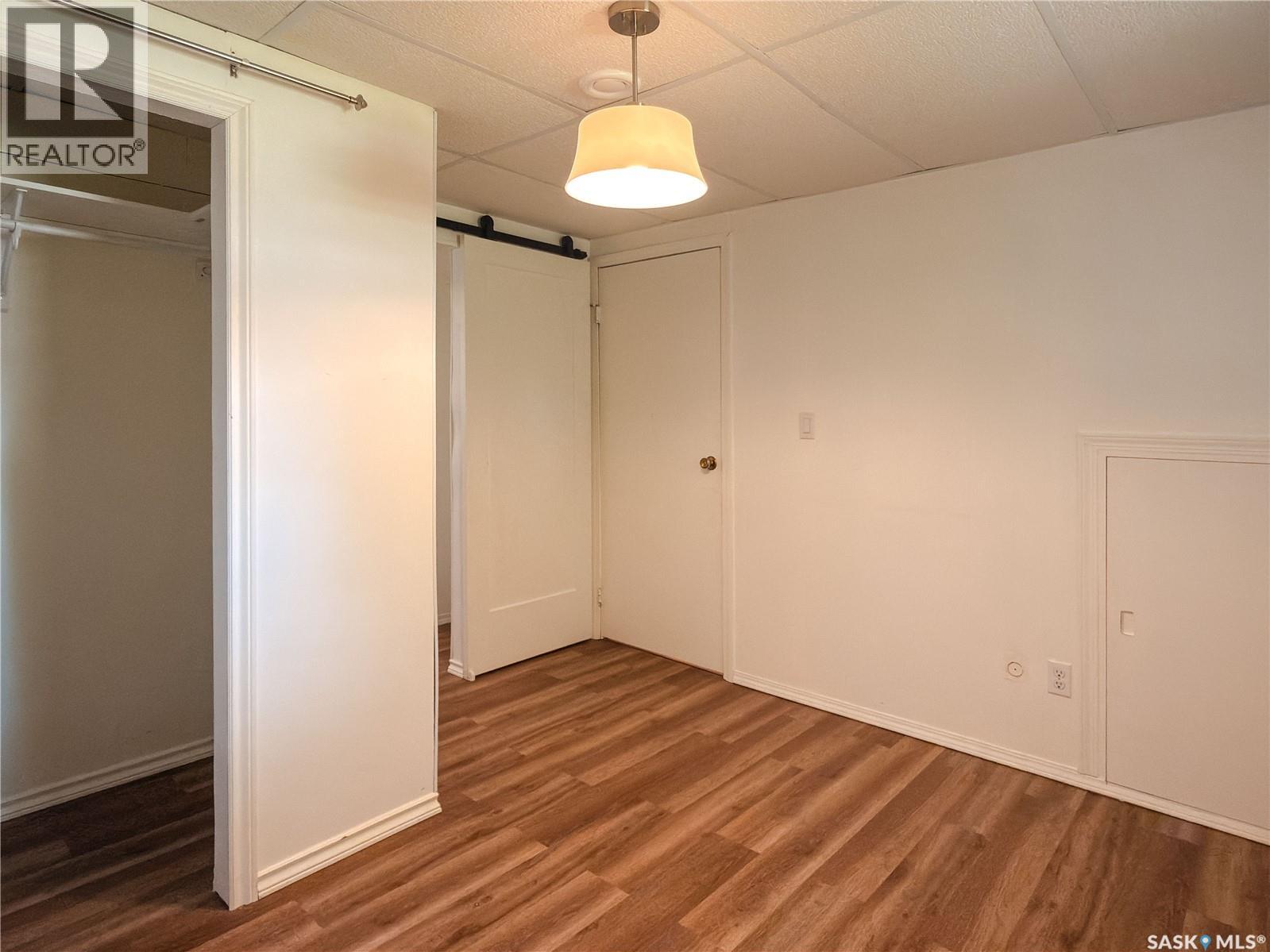 6 Fulton DRIVE - 29