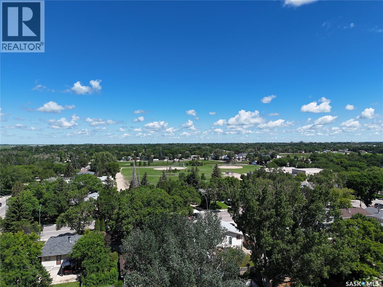 6 Fulton DRIVE - 5