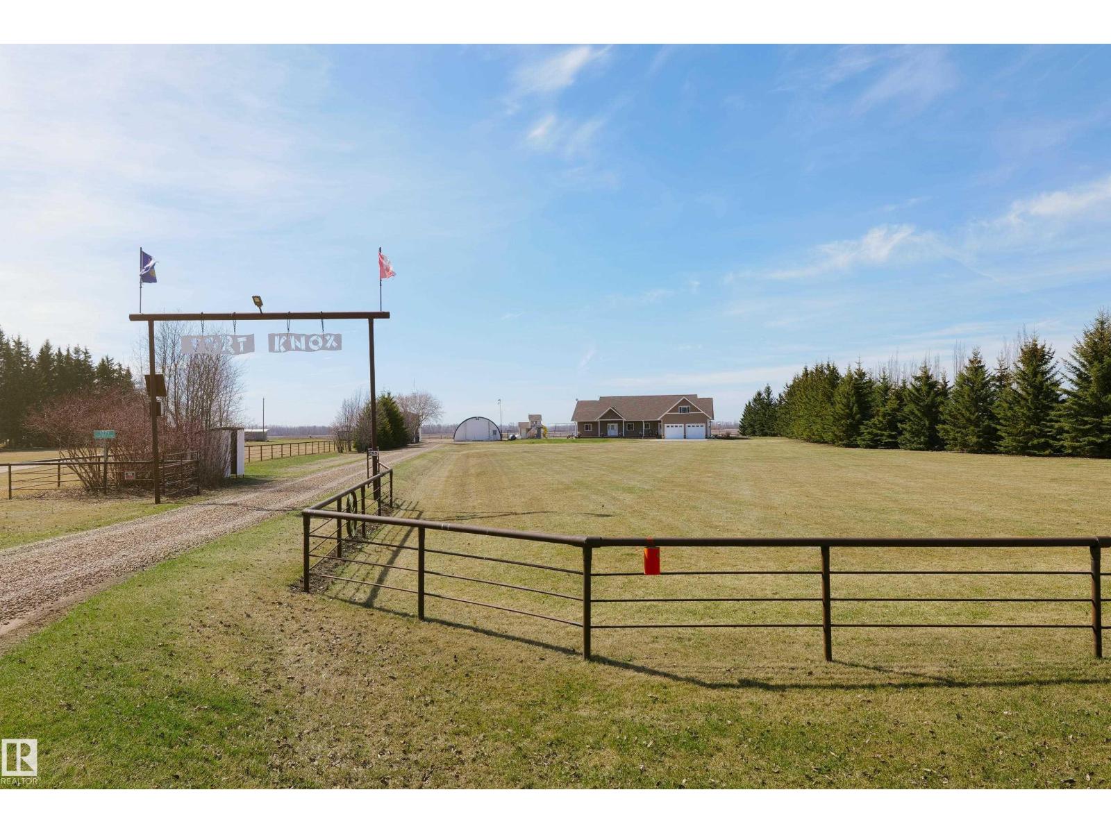 1221 Twp Rd 603A - 55