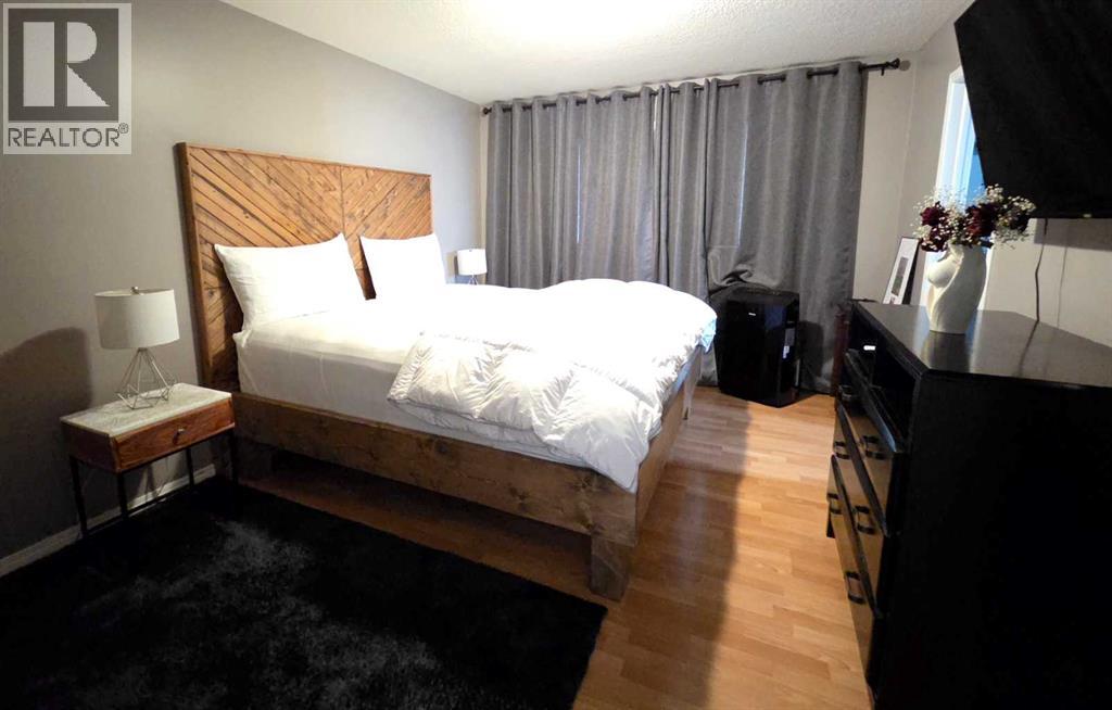 6409 98 A Street - Image 17