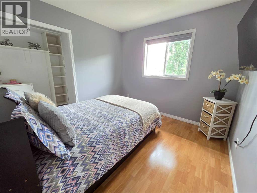 6409 98 A Street - Image 16
