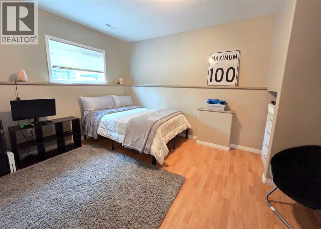 6409 98 A Street - Image 24
