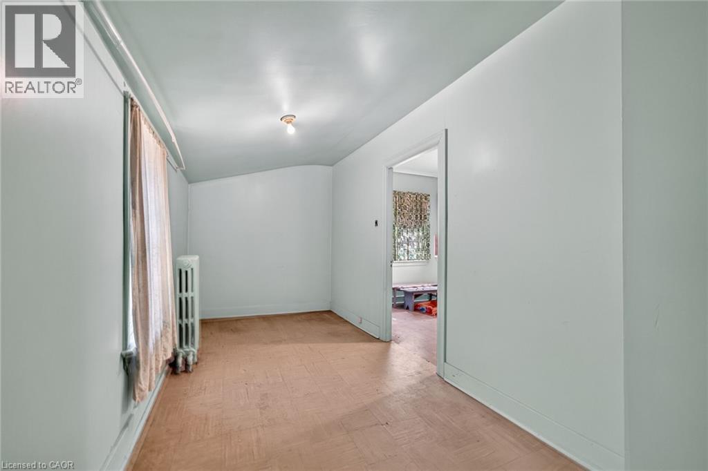 16 MULBERRY Street - Image 40