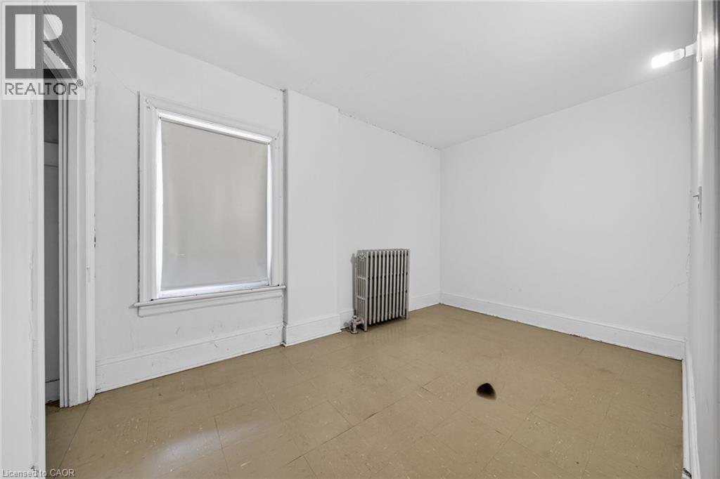 16 MULBERRY Street - Image 23