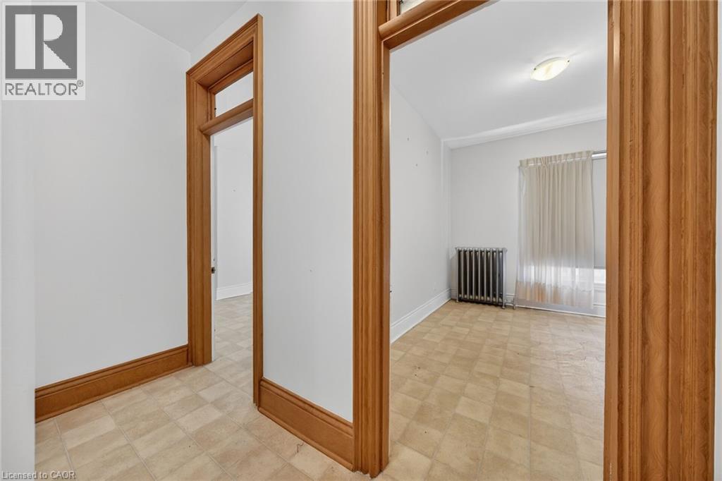 16 MULBERRY Street - Image 28