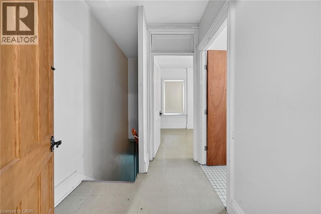 16 MULBERRY Street - 20