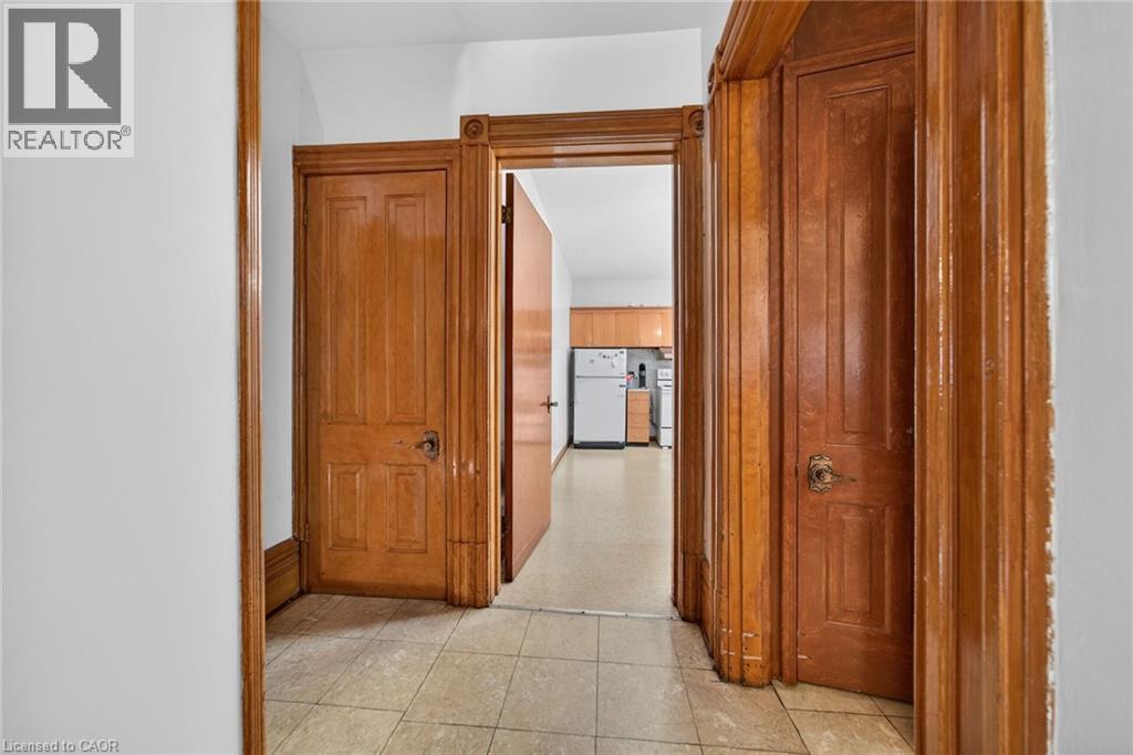 16 MULBERRY Street - Image 18