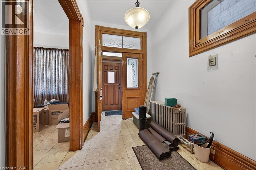 16 MULBERRY Street - Image 8