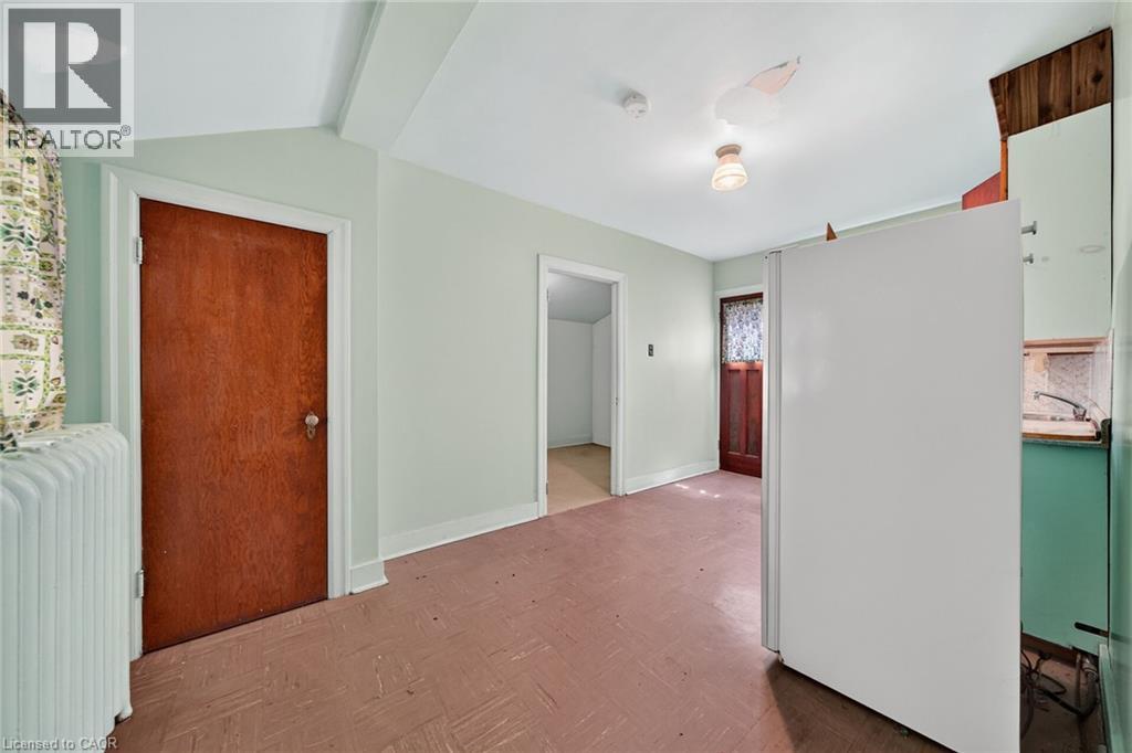 16 MULBERRY Street - Image 36