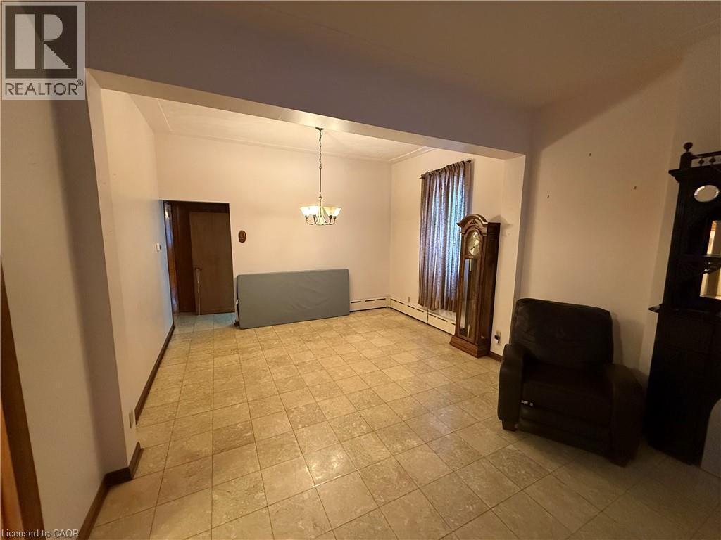 16 MULBERRY Street - 9